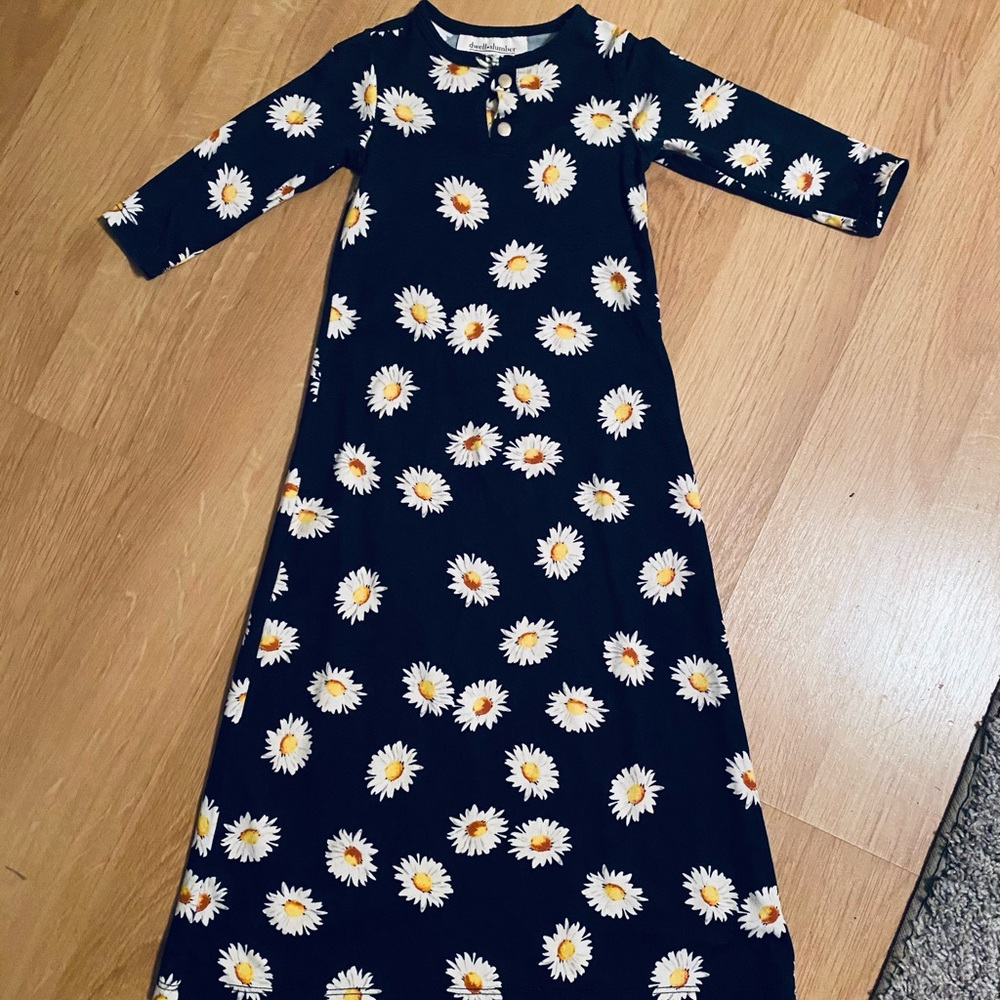 Dwell & Slumber Daisy Gown One Size